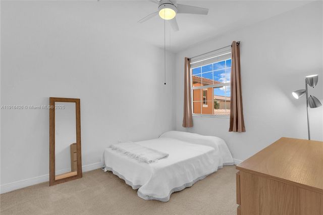 1516 SW 147th Ave, Pembroke Pines, FL 33027