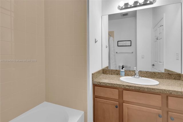 1516 SW 147th Ave, Pembroke Pines, FL 33027