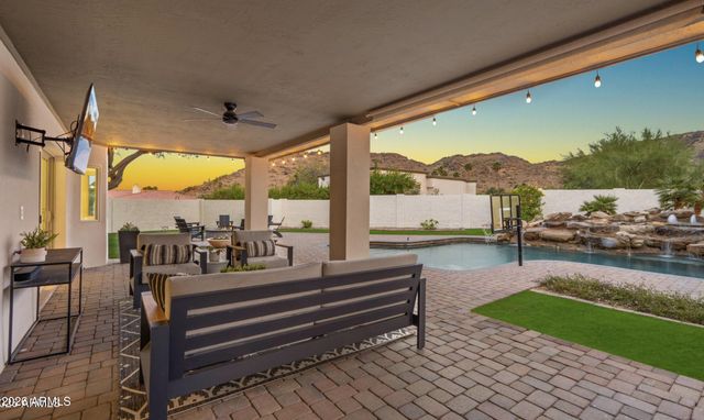 4301 E MOUNTAIN VIEW Road, Phoenix, AZ 85028