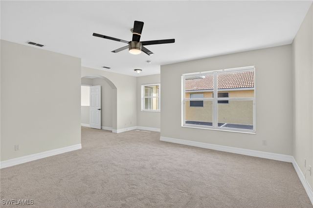 5012 Fairhaven LN, Naples, FL 34109