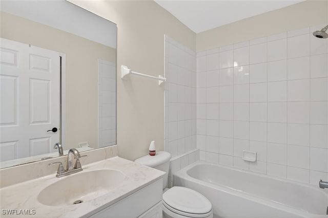 5012 Fairhaven LN, Naples, FL 34109