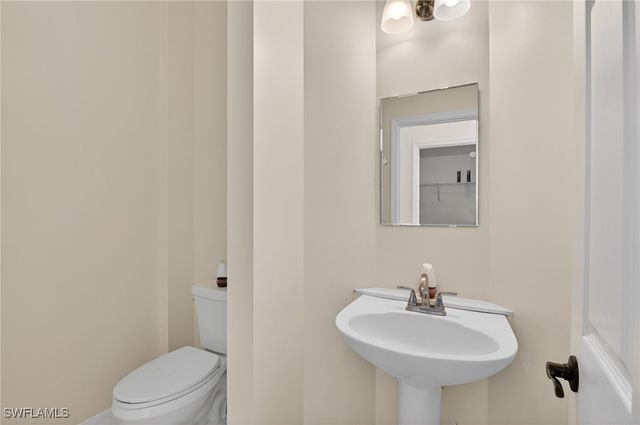 5012 Fairhaven LN, Naples, FL 34109