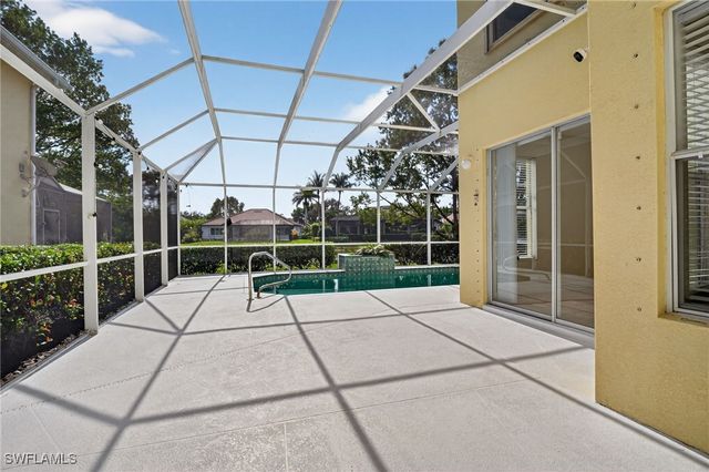 5012 Fairhaven LN, Naples, FL 34109