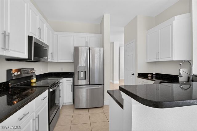 5012 Fairhaven LN, Naples, FL 34109