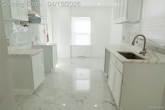 18435 Sorrento Street, Detroit, MI 48235