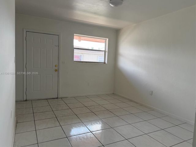 1445 W 28th St 6, Hialeah, FL 33010