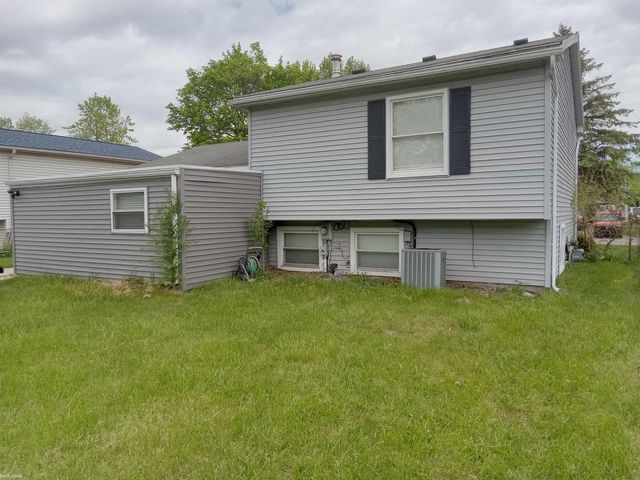 28751 E Leroy Street, Romulus, MI 48174