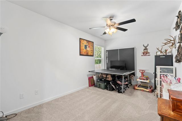 5869 W Holdcroft Drive, Fayetteville, AR 72704