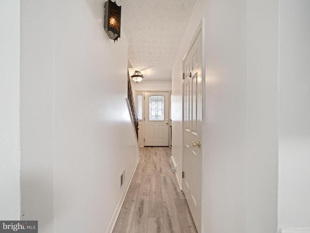 5724 KENWOOD AVE, Harrisburg, PA 17112