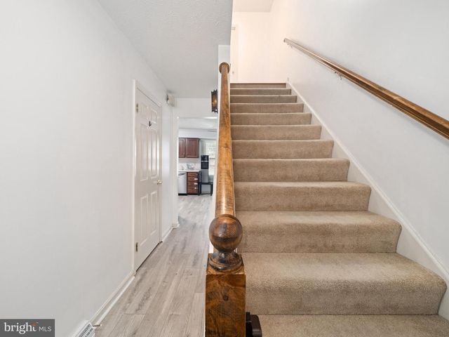 5724 KENWOOD AVE, Harrisburg, PA 17112