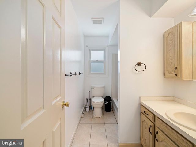 5724 KENWOOD AVE, Harrisburg, PA 17112