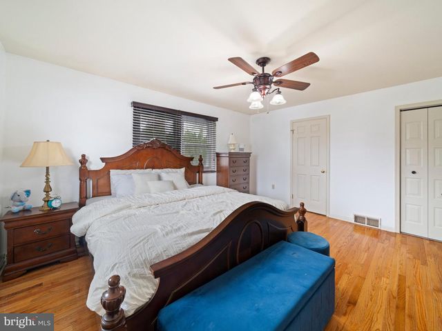 5724 KENWOOD AVE, Harrisburg, PA 17112