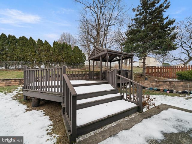 5724 KENWOOD AVE, Harrisburg, PA 17112