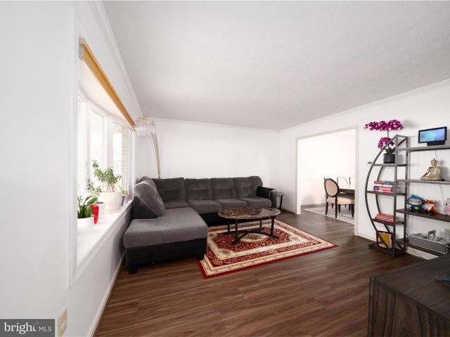 5724 KENWOOD AVE, Harrisburg, PA 17112