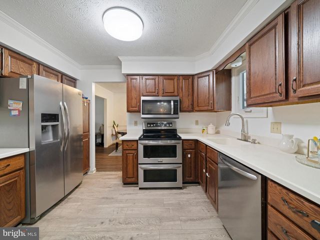 5724 KENWOOD AVE, Harrisburg, PA 17112