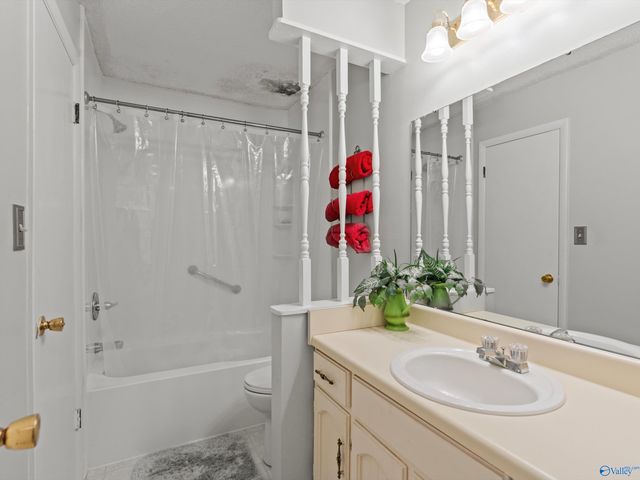 203 Springvale Circle, Madison, AL 35758