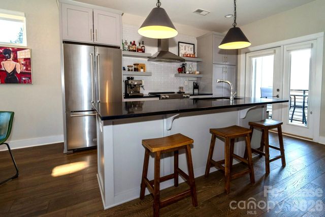 406 Southend Crossing Lane, Charlotte, NC 28203