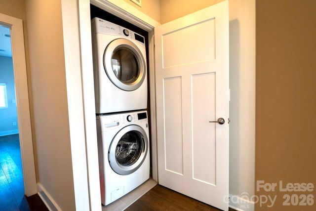 406 Southend Crossing Lane, Charlotte, NC 28203