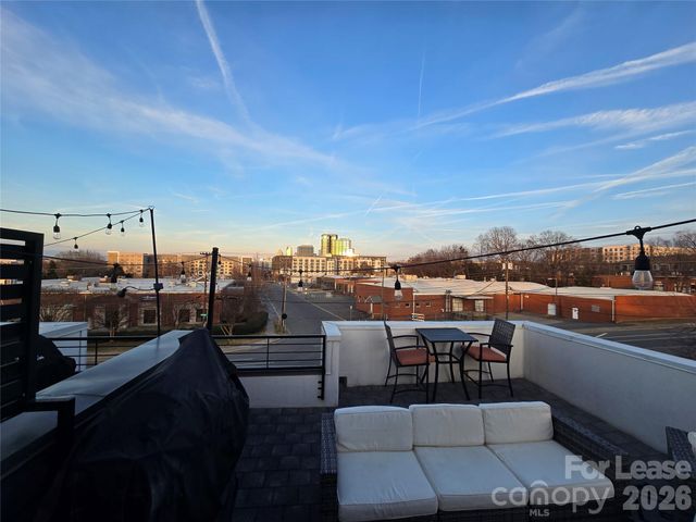 406 Southend Crossing Lane, Charlotte, NC 28203