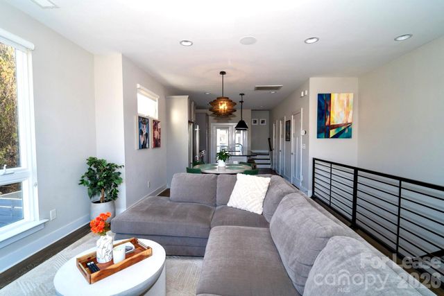 406 Southend Crossing Lane, Charlotte, NC 28203