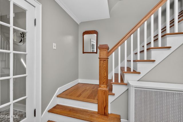 39 Van Buren Street, Albany, NY 12206