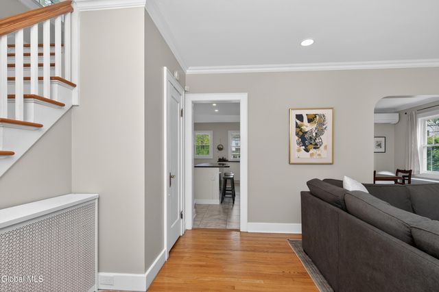 39 Van Buren Street, Albany, NY 12206