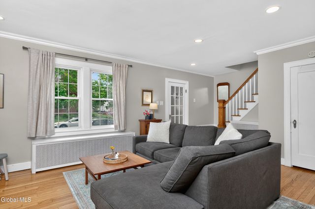 39 Van Buren Street, Albany, NY 12206
