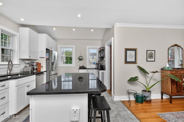 39 Van Buren Street, Albany, NY 12206