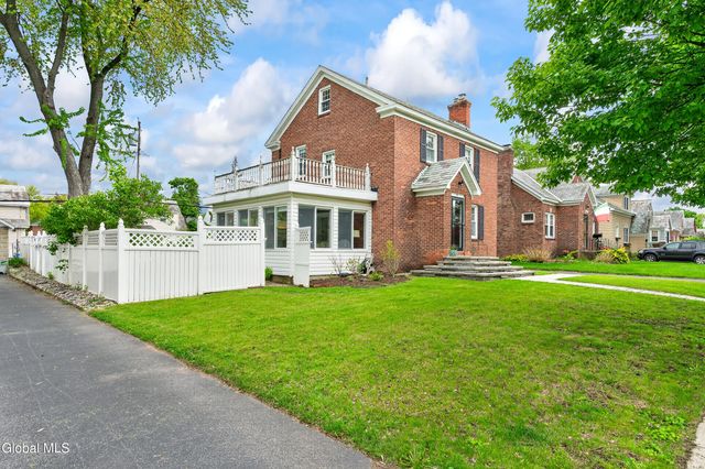 39 Van Buren Street, Albany, NY 12206