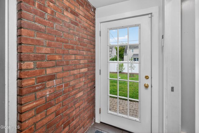 39 Van Buren Street, Albany, NY 12206