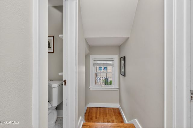 39 Van Buren Street, Albany, NY 12206