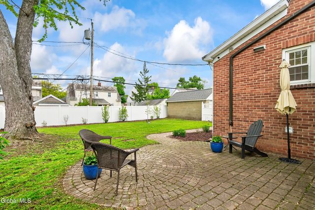 39 Van Buren Street, Albany, NY 12206