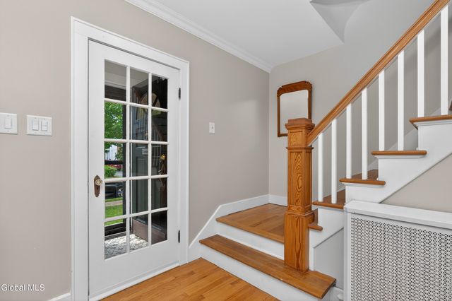 39 Van Buren Street, Albany, NY 12206