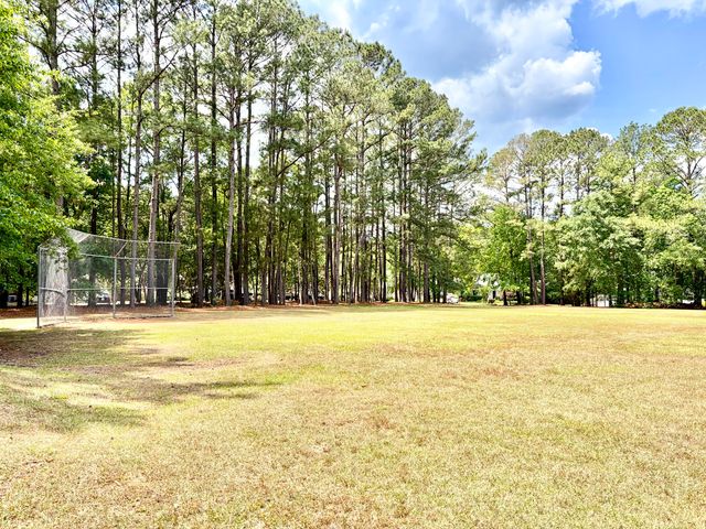 7818 Racquet Road, North Charleston, SC 29418