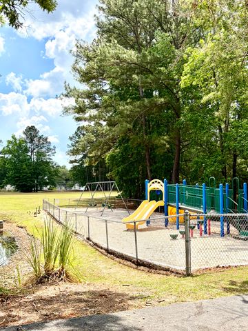 7818 Racquet Road, North Charleston, SC 29418
