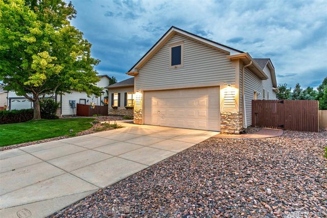 21132 Hawthorne Lane, Parker, CO 80138