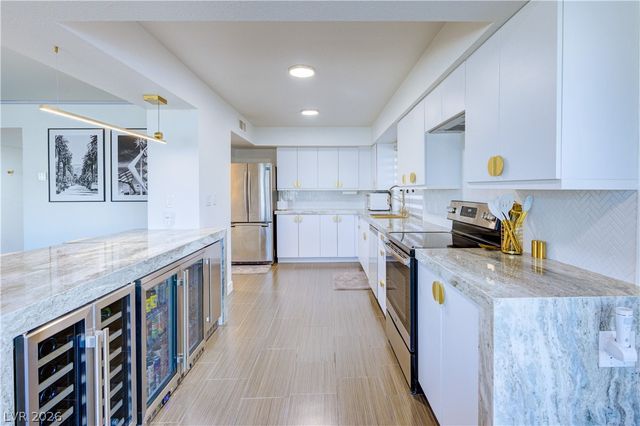 205 East Harmon Avenue 406, Las Vegas, NV 89169