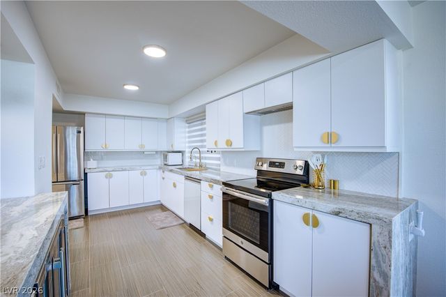 205 East Harmon Avenue 406, Las Vegas, NV 89169