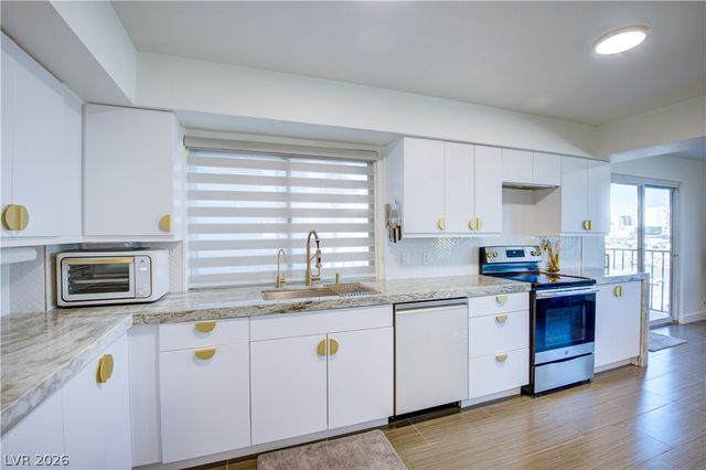 205 East Harmon Avenue 406, Las Vegas, NV 89169