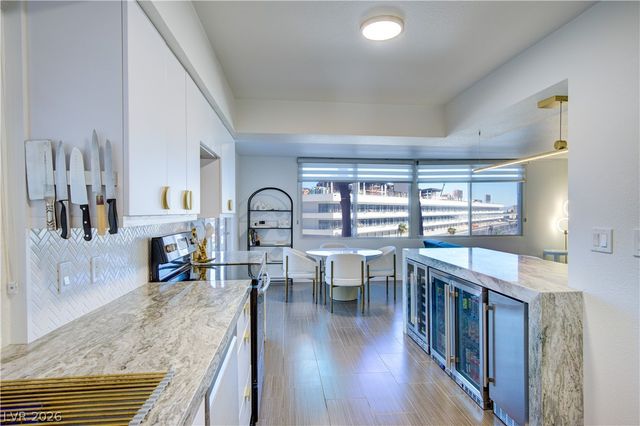 205 East Harmon Avenue 406, Las Vegas, NV 89169