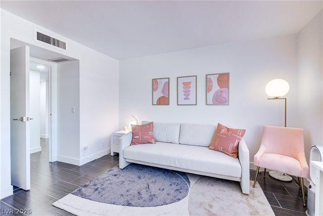 205 East Harmon Avenue 406, Las Vegas, NV 89169