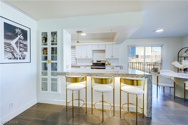 205 East Harmon Avenue 406, Las Vegas, NV 89169