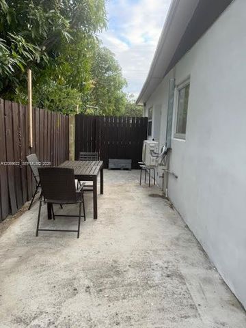 1270 NE 210th Terrace B, Miami, FL 33179