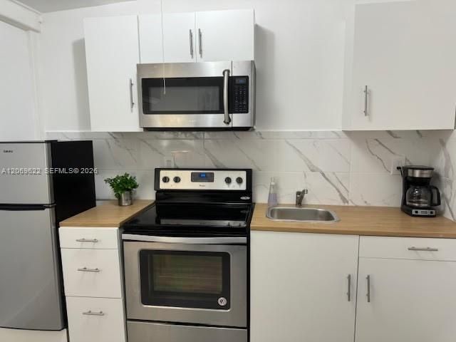 1270 NE 210th Terrace B, Miami, FL 33179