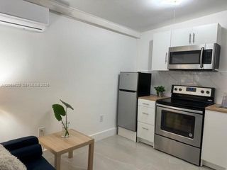 1270 NE 210th Terrace B, Miami, FL 33179