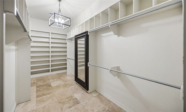 5488 River Trail Dr, Robstown, TX 78380