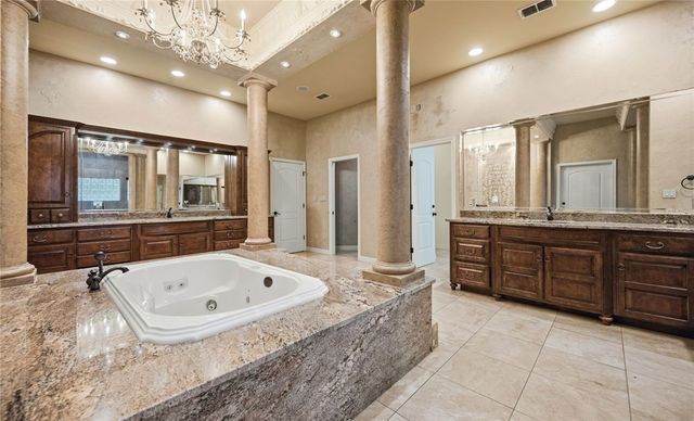 5488 River Trail Dr, Robstown, TX 78380