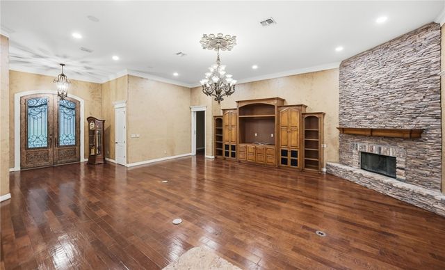 5488 River Trail Dr, Robstown, TX 78380