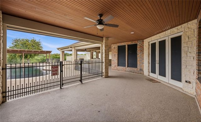 5488 River Trail Dr, Robstown, TX 78380