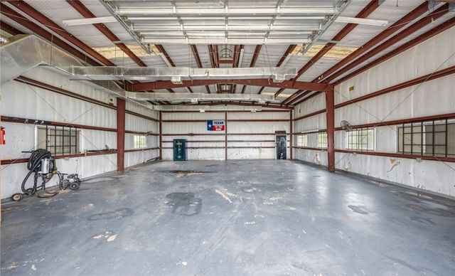 5488 River Trail Dr, Robstown, TX 78380